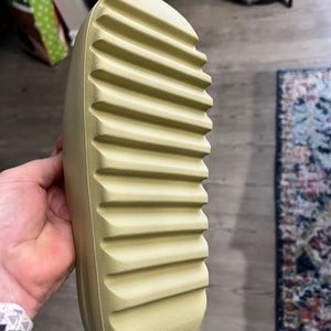 Yeezy slides by adidas men’s size 10